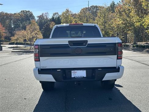 New 2026 Nissan Frontier PRO-4X w/ Pro-4x Convenience Package image 6