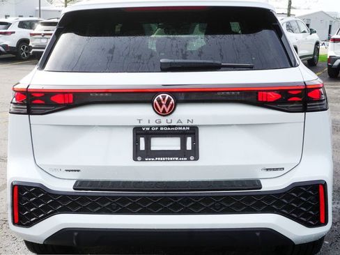 New 2026 Volkswagen Tiguan SEL R-Line AWD/4WD image 5