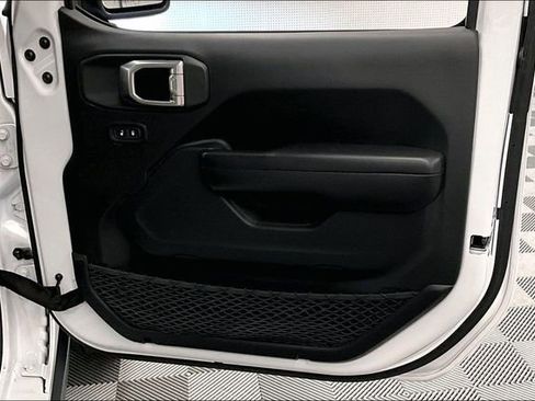 Used 2019 Jeep Wrangler Unlimited Sport S AWD/4WD image 21