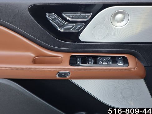 Used 2022 Lincoln Aviator Reserve w/ Equipment Group 201A image 17