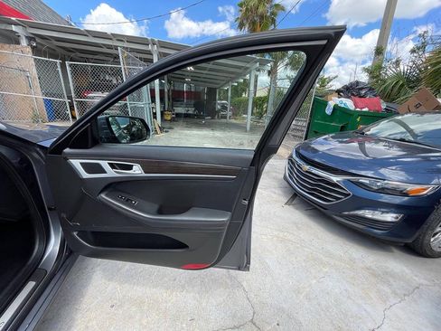 Used 2015 Hyundai Genesis 3.8 w/ Option Group 03 AWD/4WD image 12