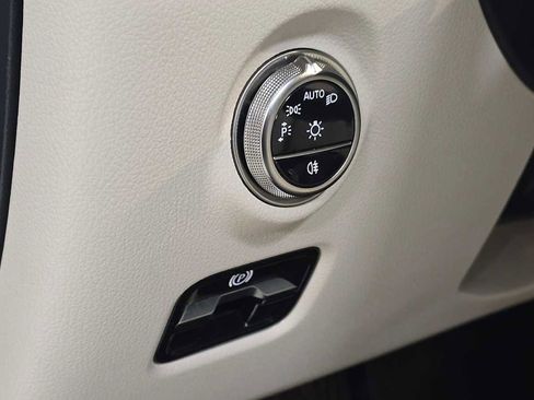 Certified 2025 Mercedes-Benz C 300 C 300 image 25