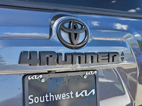 Used 2023 Toyota 4Runner SR5 Premium w/ Moonroof Package AWD/4WD image 13