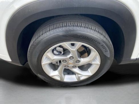 Used 2024 Chevrolet Trax LS w/ LS Convenience Package image 22