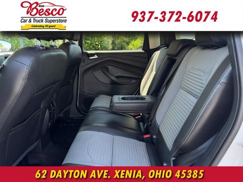 Used 2017 Ford Escape SE w/ Equipment Group 201A FWD image 9