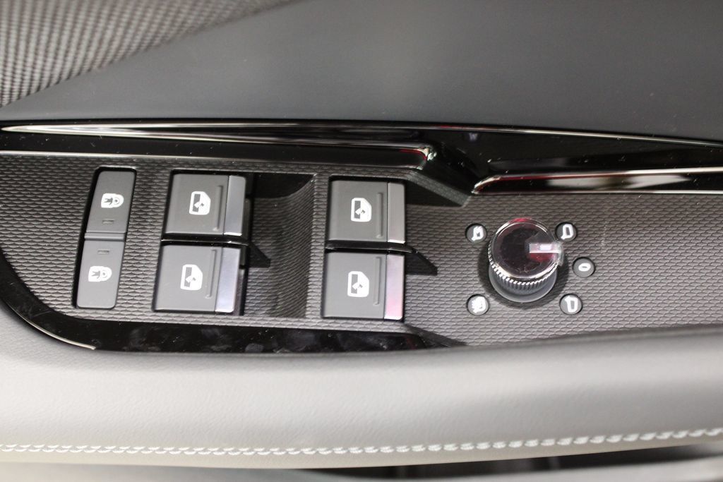 New 2026 Audi Q3 quattro 2.0T AWD/4WD image 18