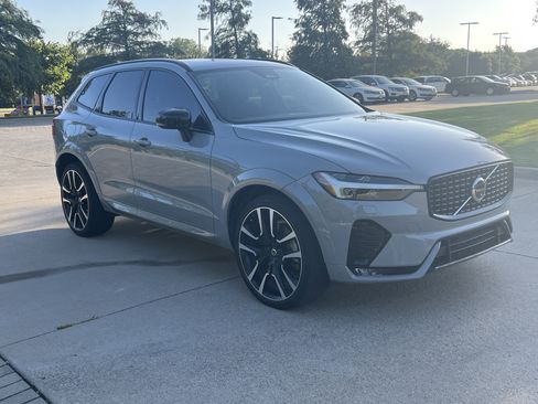 Used 2024 Volvo XC60 B5 Ultimate w/ Protection Package Premier AWD/4WD image 2