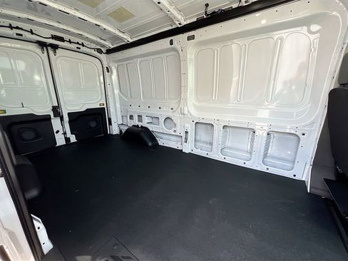 New 2026 Ford Transit 250 148 Medium Roof RWD image 14