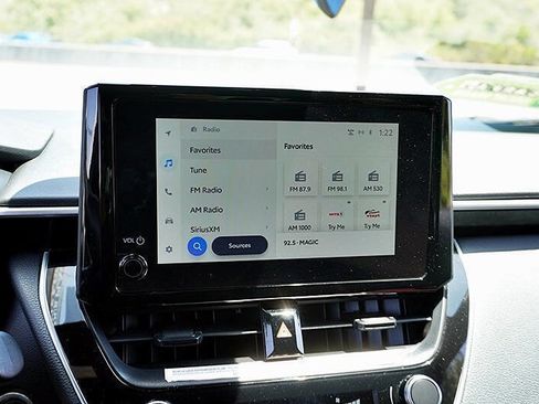 Used 2023 Toyota Corolla SE w/ SE Premium Package FWD image 25