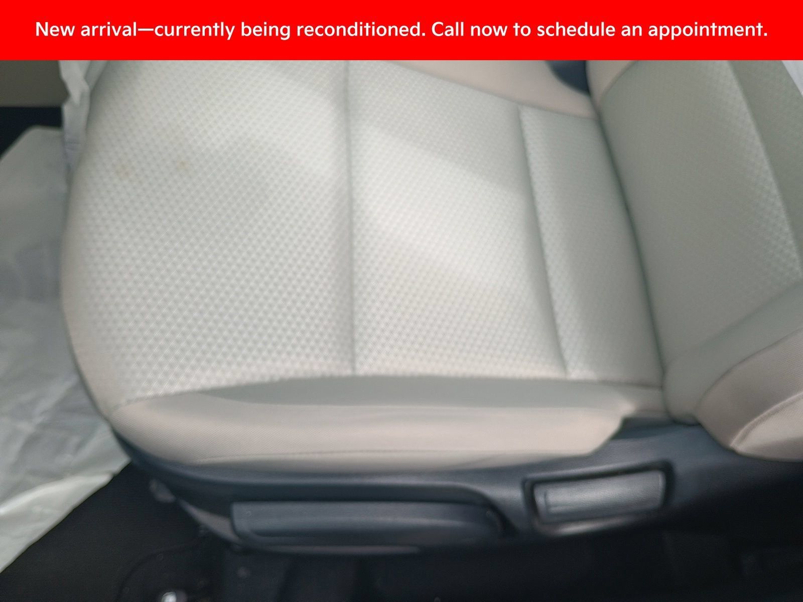 Certified 2025 Kia Soul LX FWD image 3