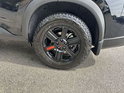 New 2026 Nissan Rogue SV AWD/4WD image 32