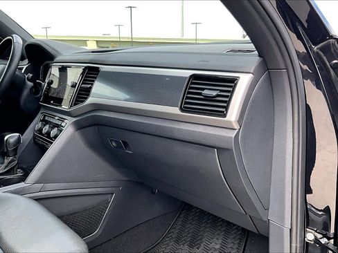 Used 2023 Volkswagen Atlas Cross Sport SEL Premium R-Line AWD/4WD image 28