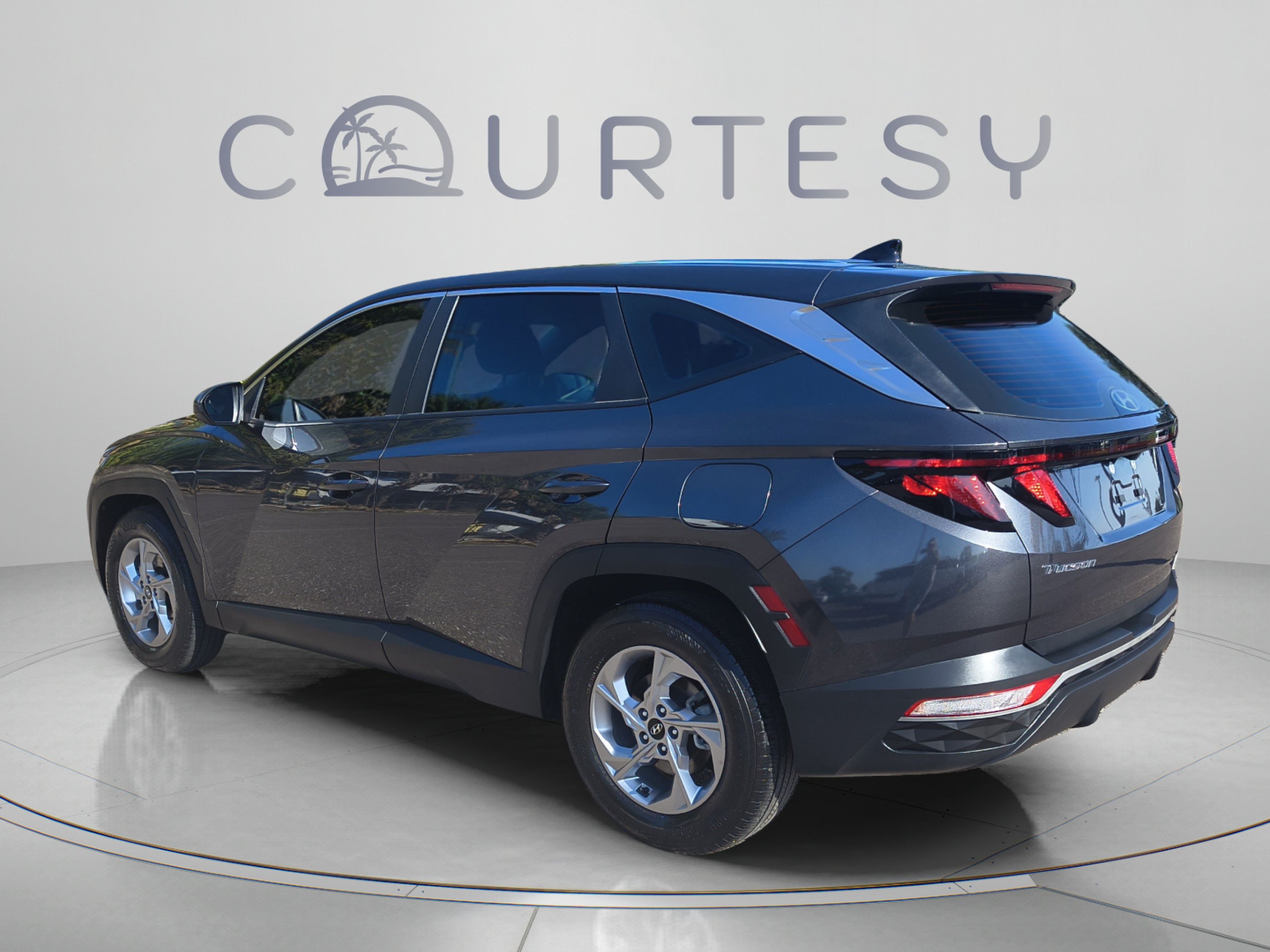 Used 2024 Hyundai Tucson SE FWD image 3