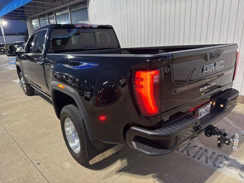 Used 2025 GMC Sierra 3500 Denali Ultimate AWD/4WD image 2