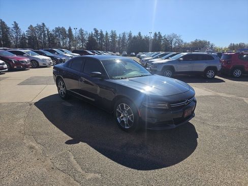 Used 2016 Dodge Charger SE AWD/4WD image 2