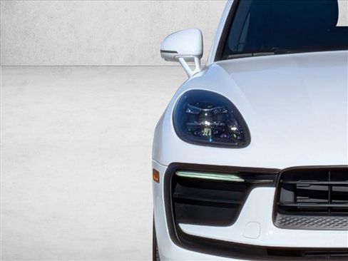 Used 2025 Porsche Macan Turbo image 12