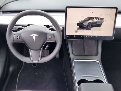 Used 2024 Tesla Model Y Long Range AWD/4WD image 20