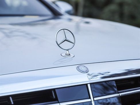 Used 2017 Mercedes-Benz S 550 Sedan image 11