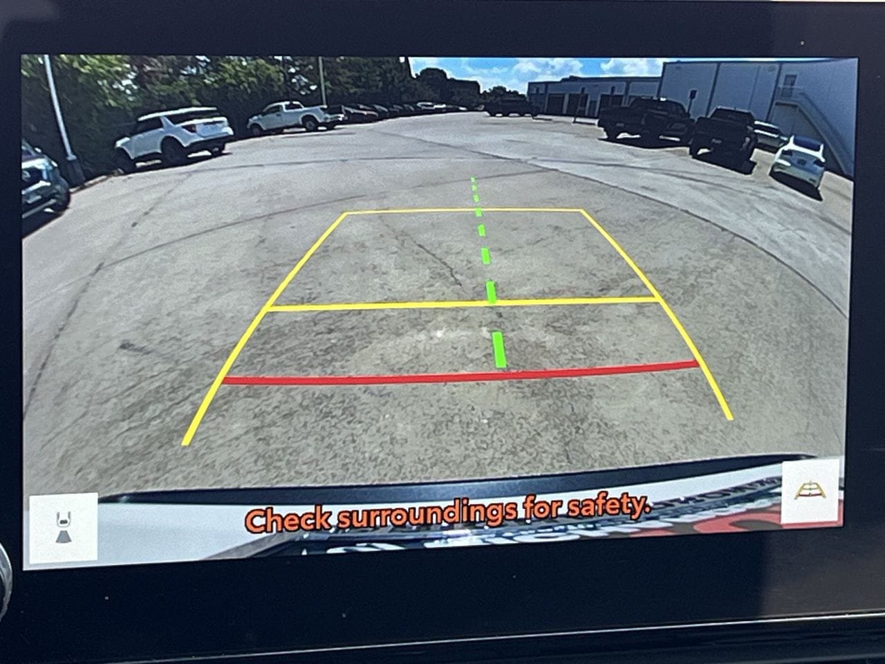 Used 2025 Toyota RAV4 XLE FWD image 16