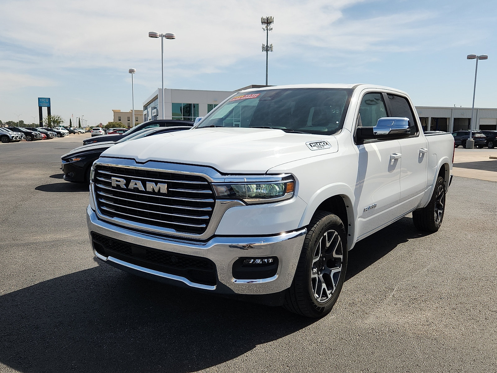 Used 2025 RAM 1500 Laramie AWD/4WD image 2
