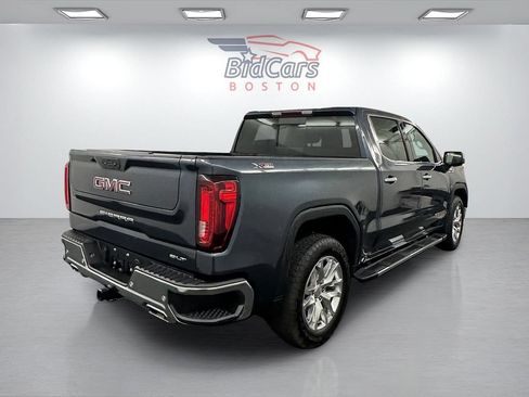 Used 2022 GMC Sierra 1500 SLT w/ SLT Premium Plus Package AWD/4WD image 4