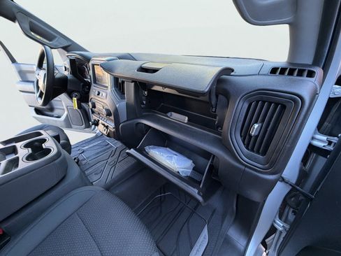 Used 2020 Chevrolet Silverado 1500 Custom w/ Custom Value Package image 25