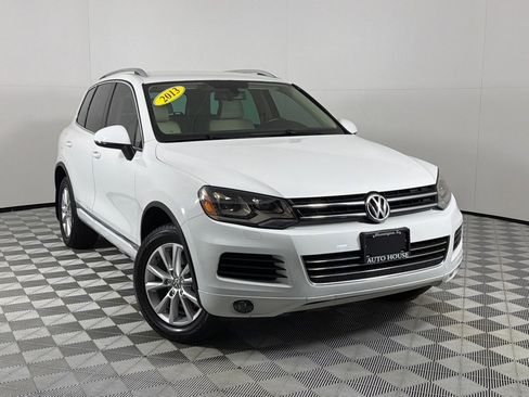 Used 2013 Volkswagen Touareg VR6 AWD/4WD image 2