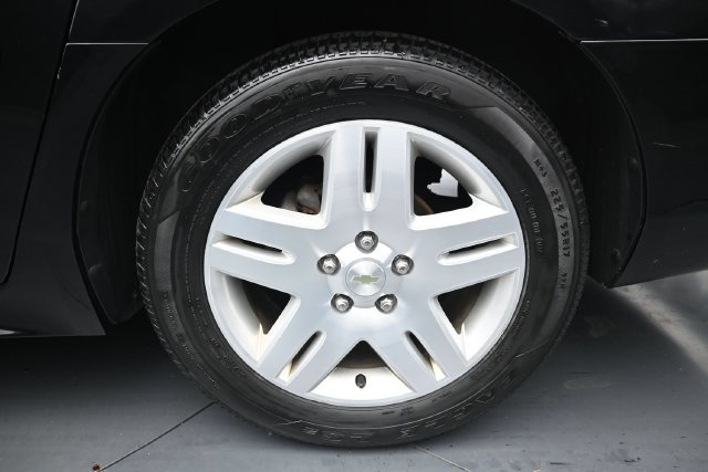 Used 2014 Chevrolet Impala LT w/ LT Sunroof Package FWD image 11
