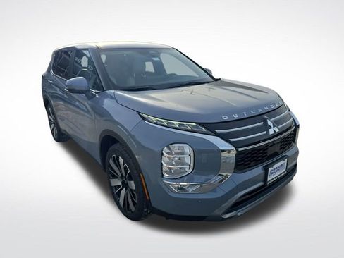 New 2026 Mitsubishi Outlander SE image 7