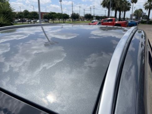 New 2025 Nissan Kicks SR image 9