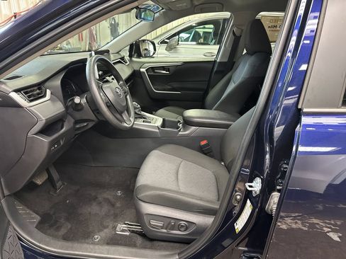 Certified 2025 Toyota RAV4 XLE AWD/4WD image 13