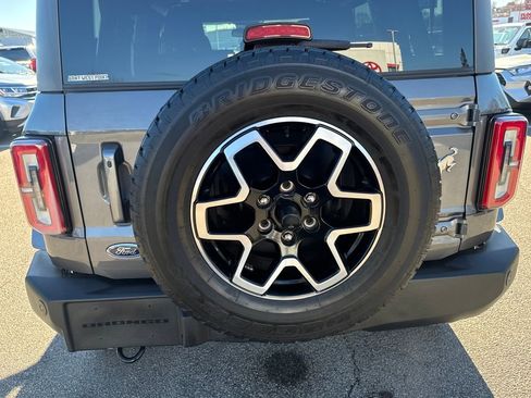 Used 2022 Ford Bronco Outer Banks image 42