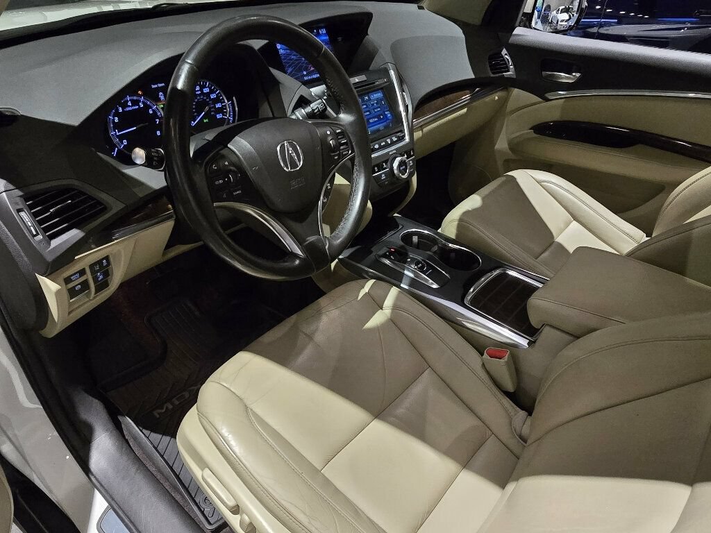 Used 2017 Acura MDX w/ Technology Package AWD/4WD image 15