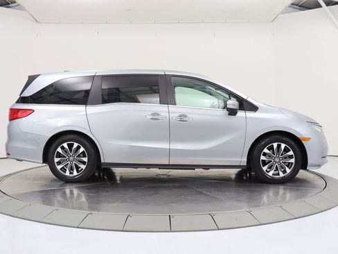 Used 2023 Honda Odyssey EX-L image 6