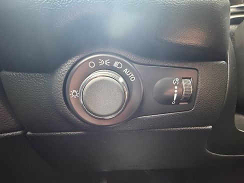 Used 2024 Dodge Durango GT AWD/4WD image 12