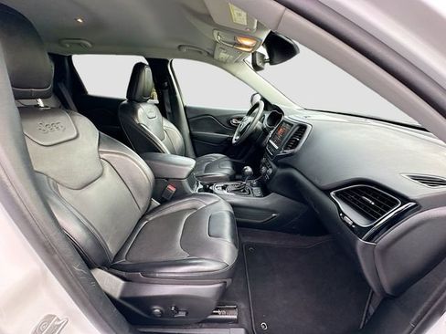 Used 2023 Jeep Cherokee Altitude Lux image 27