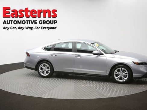 Used 2025 Honda Accord LX image 38