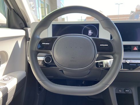 Used 2024 Hyundai Ioniq 5 SE AWD/4WD image 9