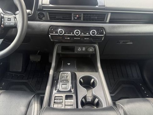 Certified 2025 Honda Pilot EX-L image 11