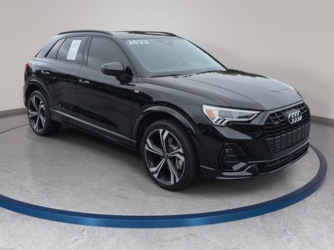 Used 2023 Audi Q3 2.0T Premium Plus w/ Premium Plus Package AWD/4WD image 3