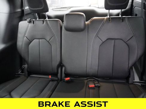 New 2026 Chrysler Voyager LX image 8