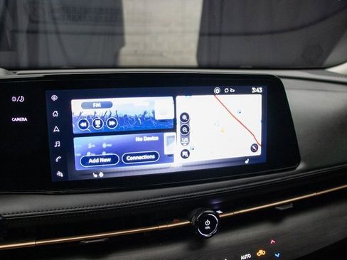 Used 2024 Nissan Ariya AWD image 35