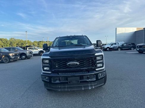 Used 2026 Ford F250 Lariat w/ Black Appearance Package AWD/4WD image 2