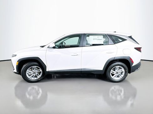 New 2025 Hyundai Tucson SE image 4