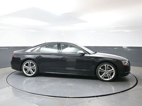 Used 2014 Audi S8 AWD/4WD image 2