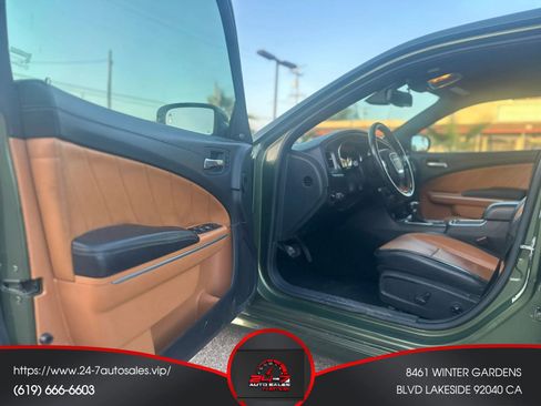 Used 2021 Dodge Charger SXT w/ Plus Group RWD image 12