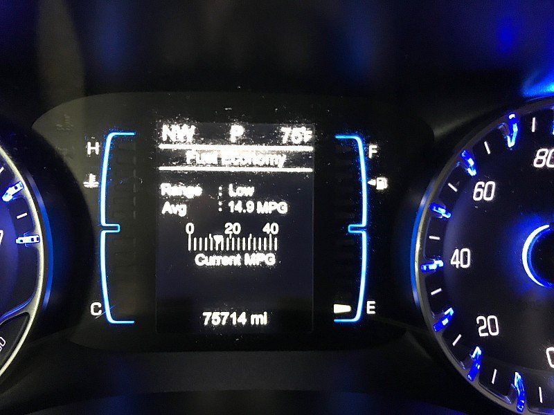Used 2017 Chrysler Pacifica Touring-L FWD image 23