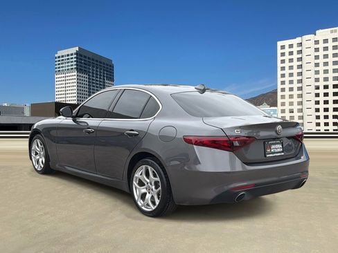 Used 2020 Alfa Romeo Giulia Ti AWD/4WD image 3