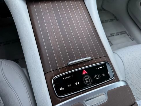 Used 2022 Mercedes-Benz EQS 580 4MATIC Sedan w/ AMG Line Interior image 41