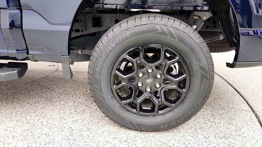 Used 2025 Ford F150 XLT w/ Equipment Group 302A MID AWD/4WD image 9